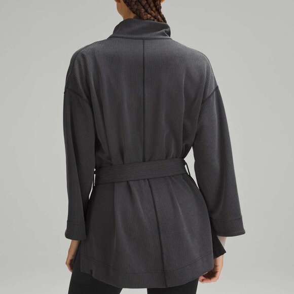 NWT Lululemon Ribbed Softstreme Belted Wrap, Sz 6, BLACK - Picture 2 of 9